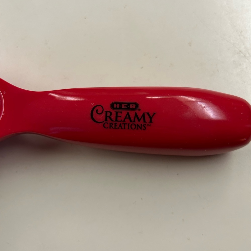 HEB Creamy Creations Original Red Ice Cream Spoon - Picture 2 of 5